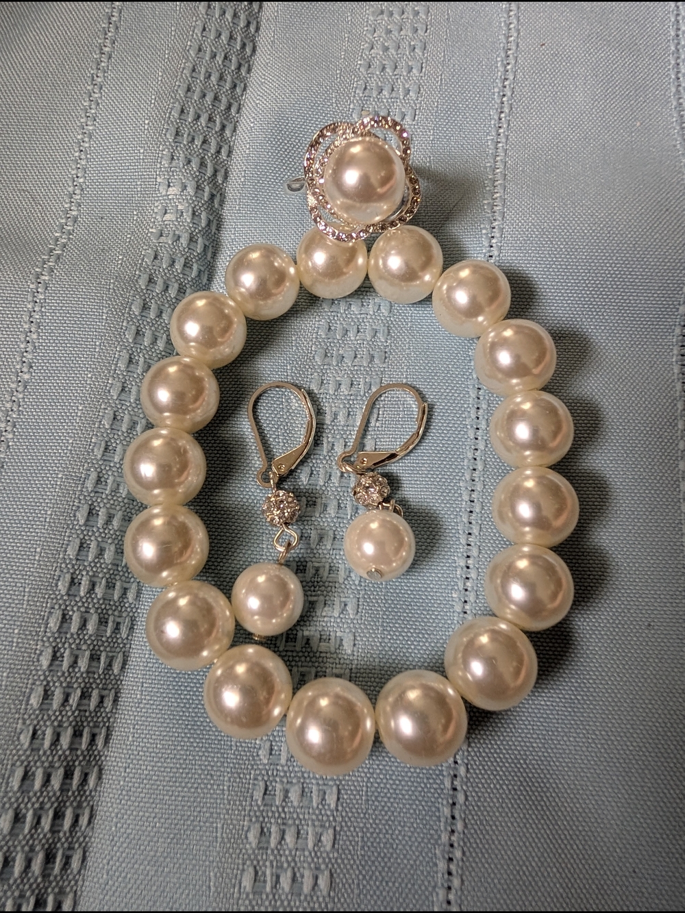 Classic Pearl Bracelet, Earring And Ring Set